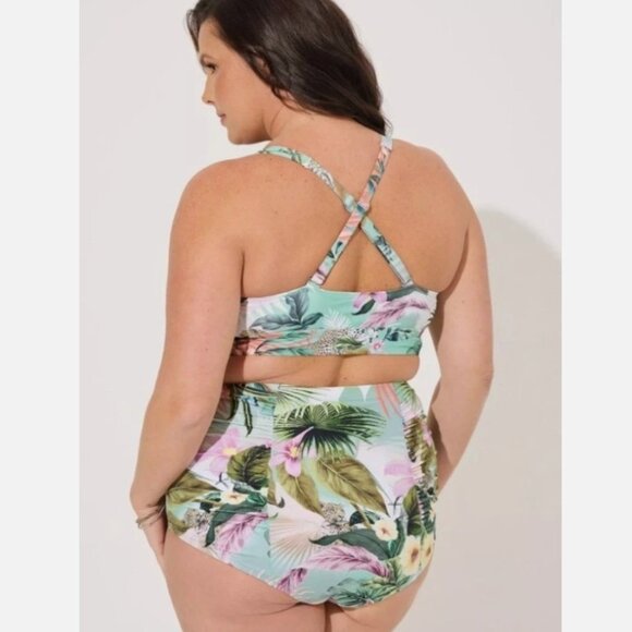 NEW 6X TORRID SWIM SET Wireless Xo Bikini Top & High Rise Ruched Bottom Tropical - Picture 4 of 6